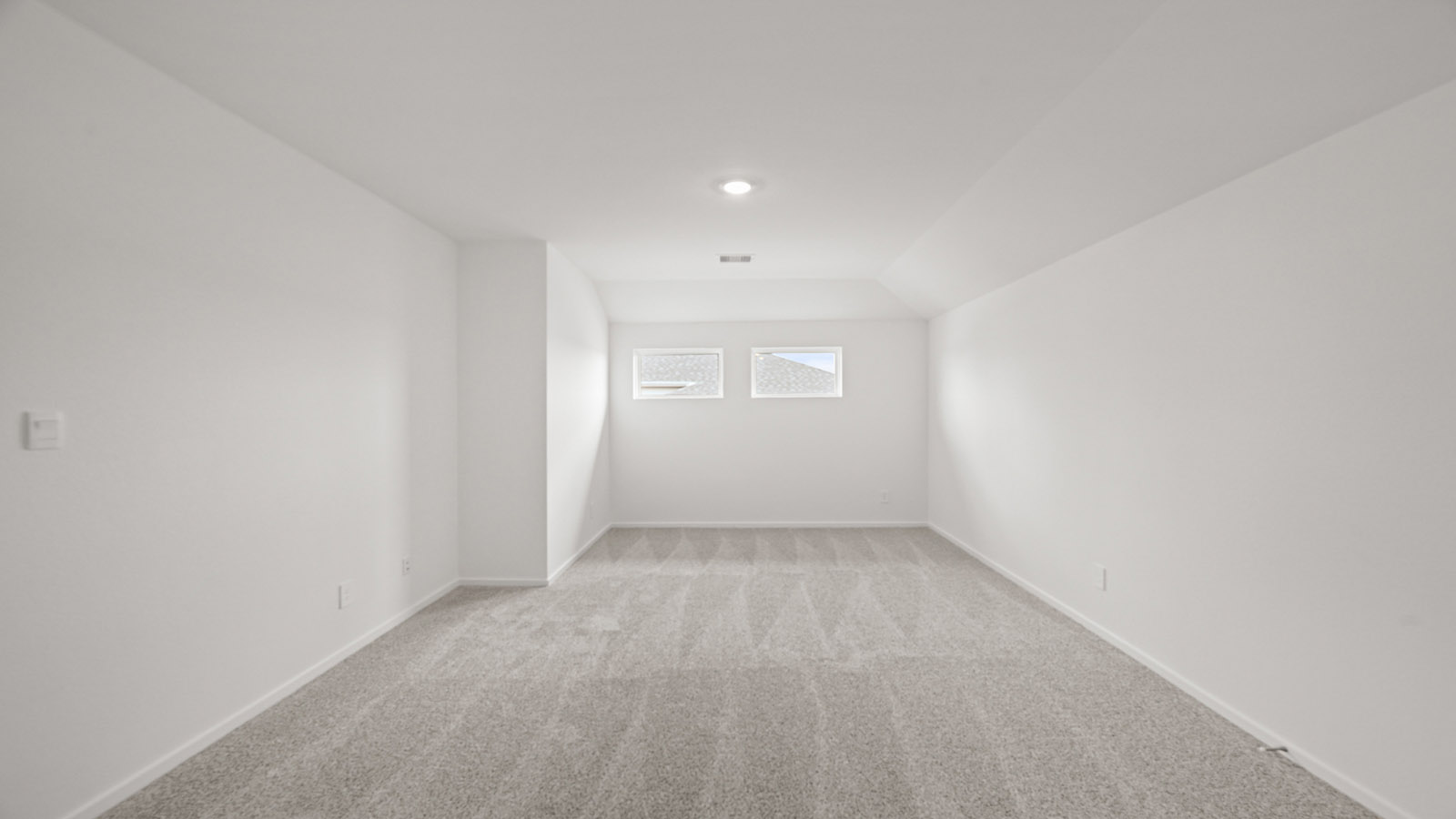 bedroom with carpet flooring