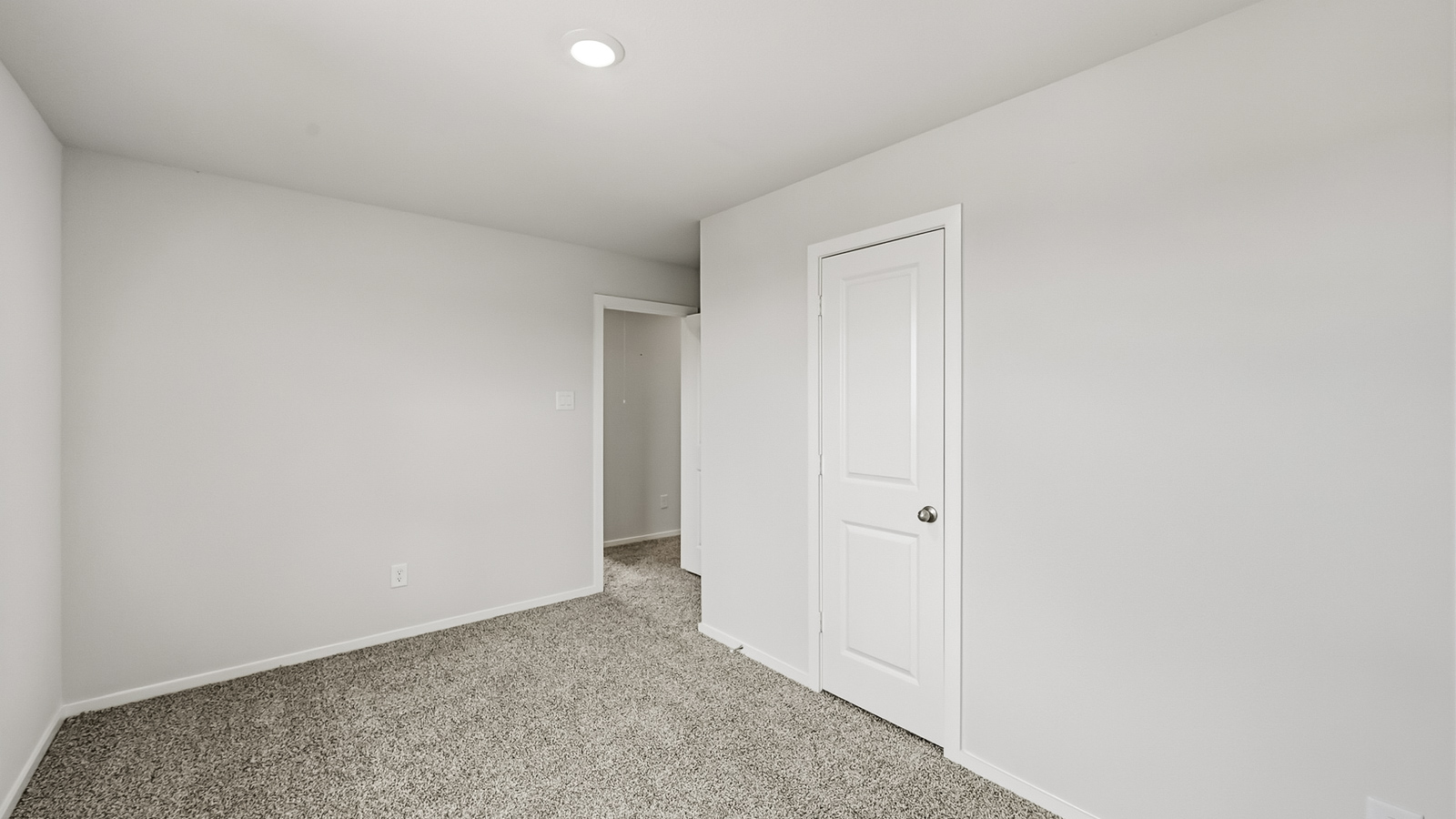 secondary bedroom with carpet flooring in Hockley, TX