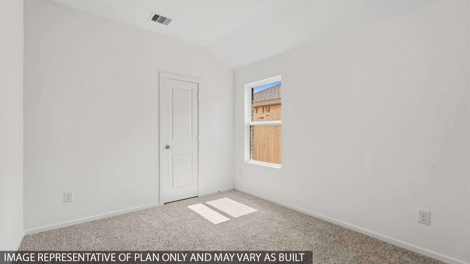 bedroom with carpet flooring