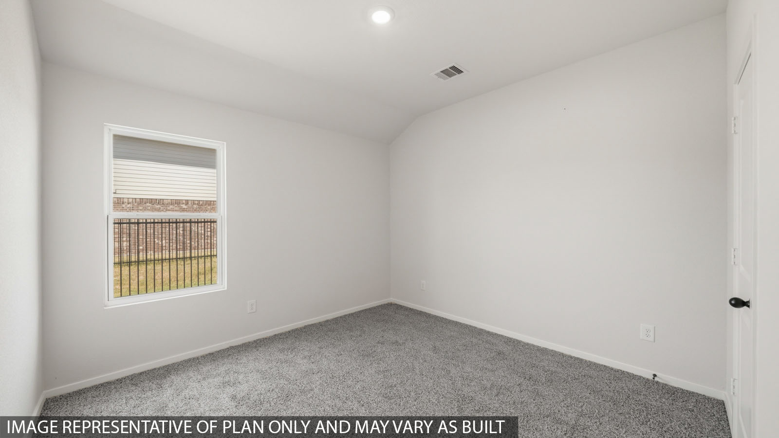 bedroom with carpet flooring