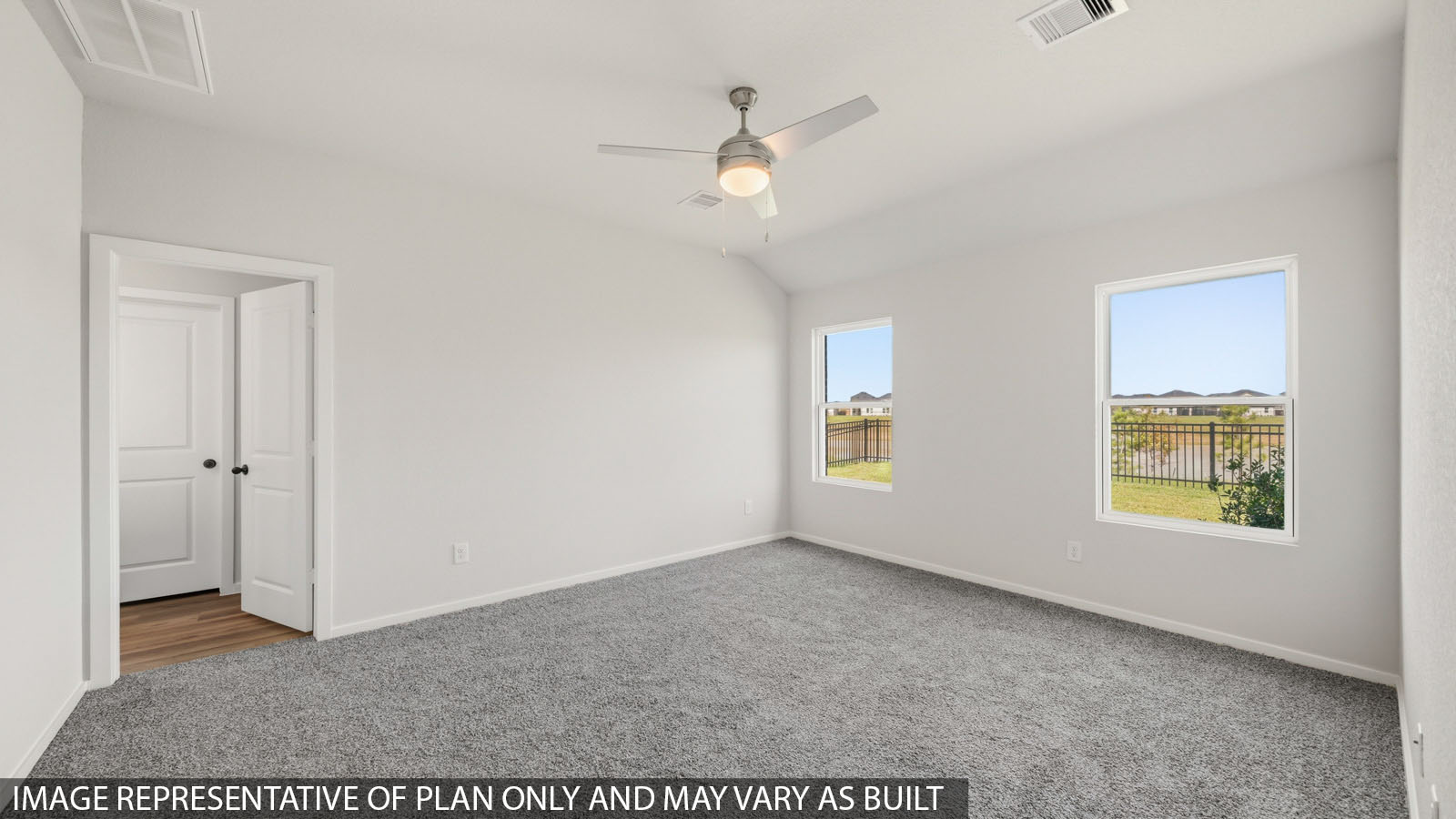 bedroom with carpet flooring