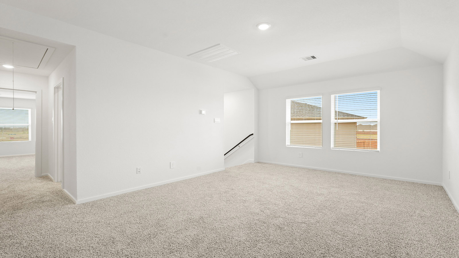 bedroom with carpet flooring