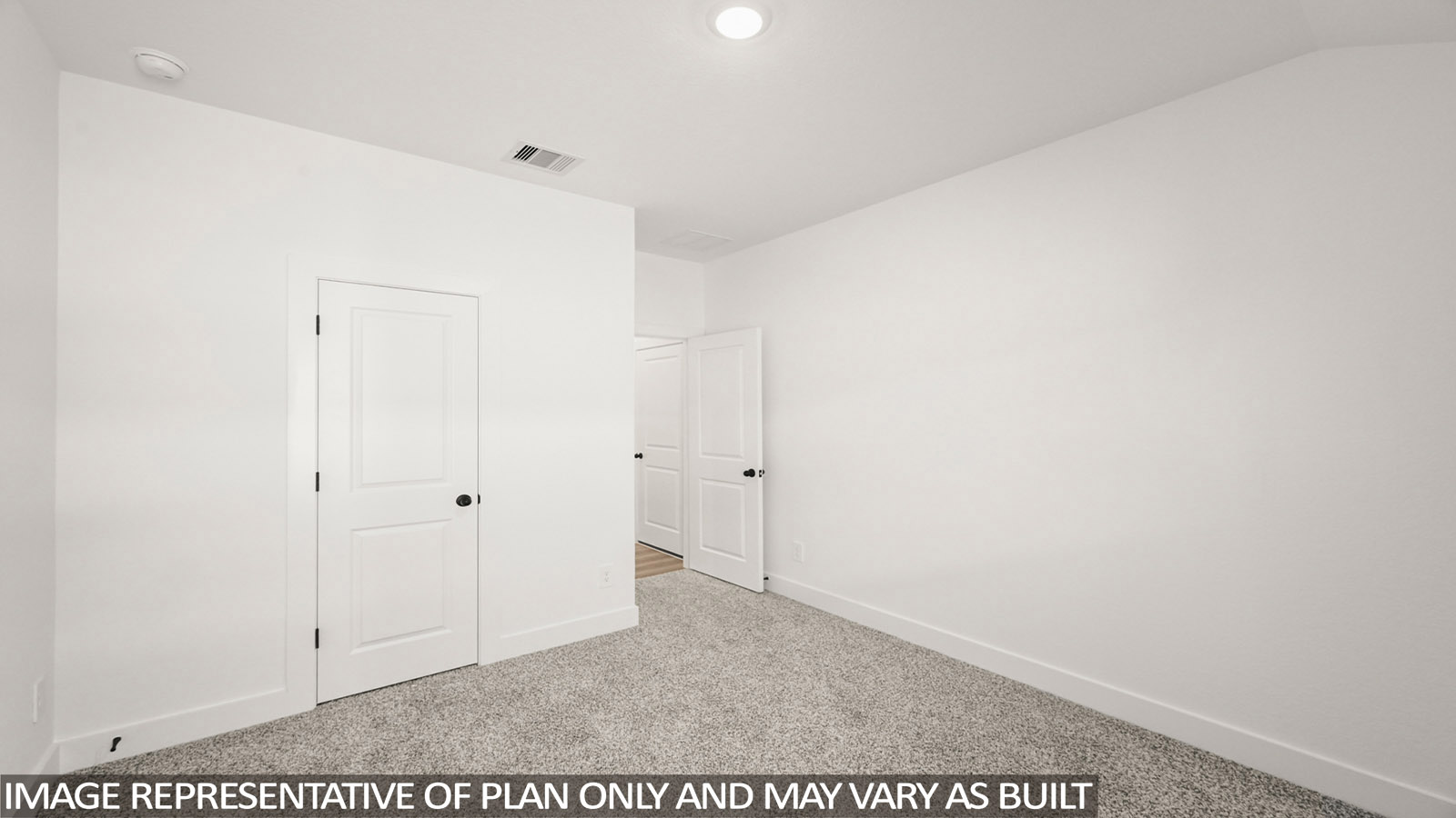 bedroom with carpet flooring