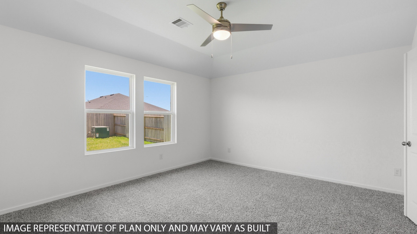 bedroom with carpet flooring