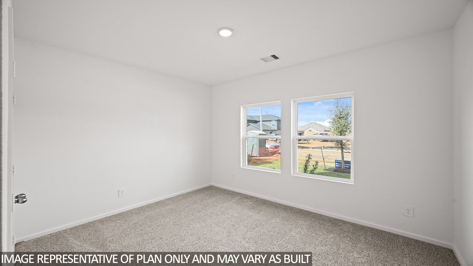 bedroom with carpet flooring