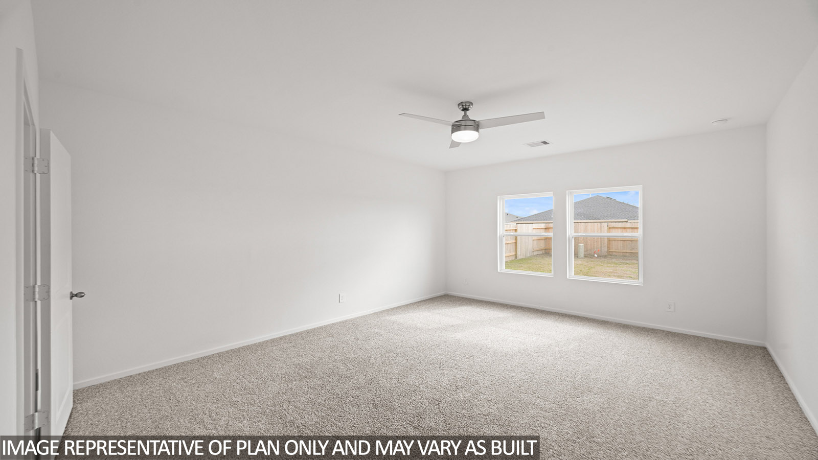 bedroom with carpet flooring