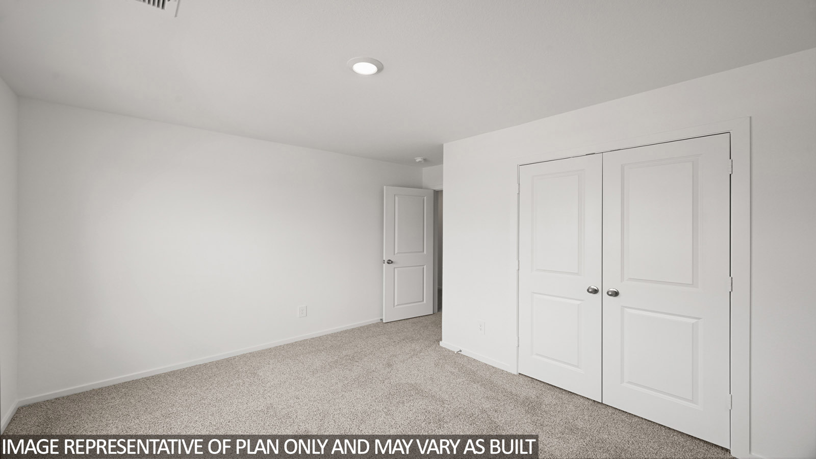 bedroom with carpet flooring