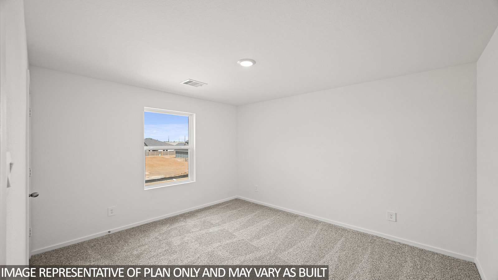 bedroom with carpet flooring