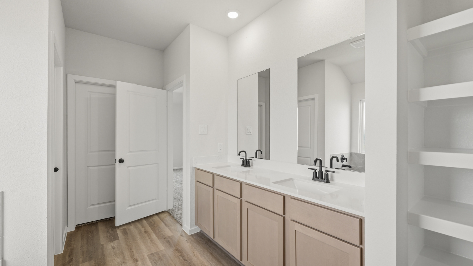 secondary bathroom