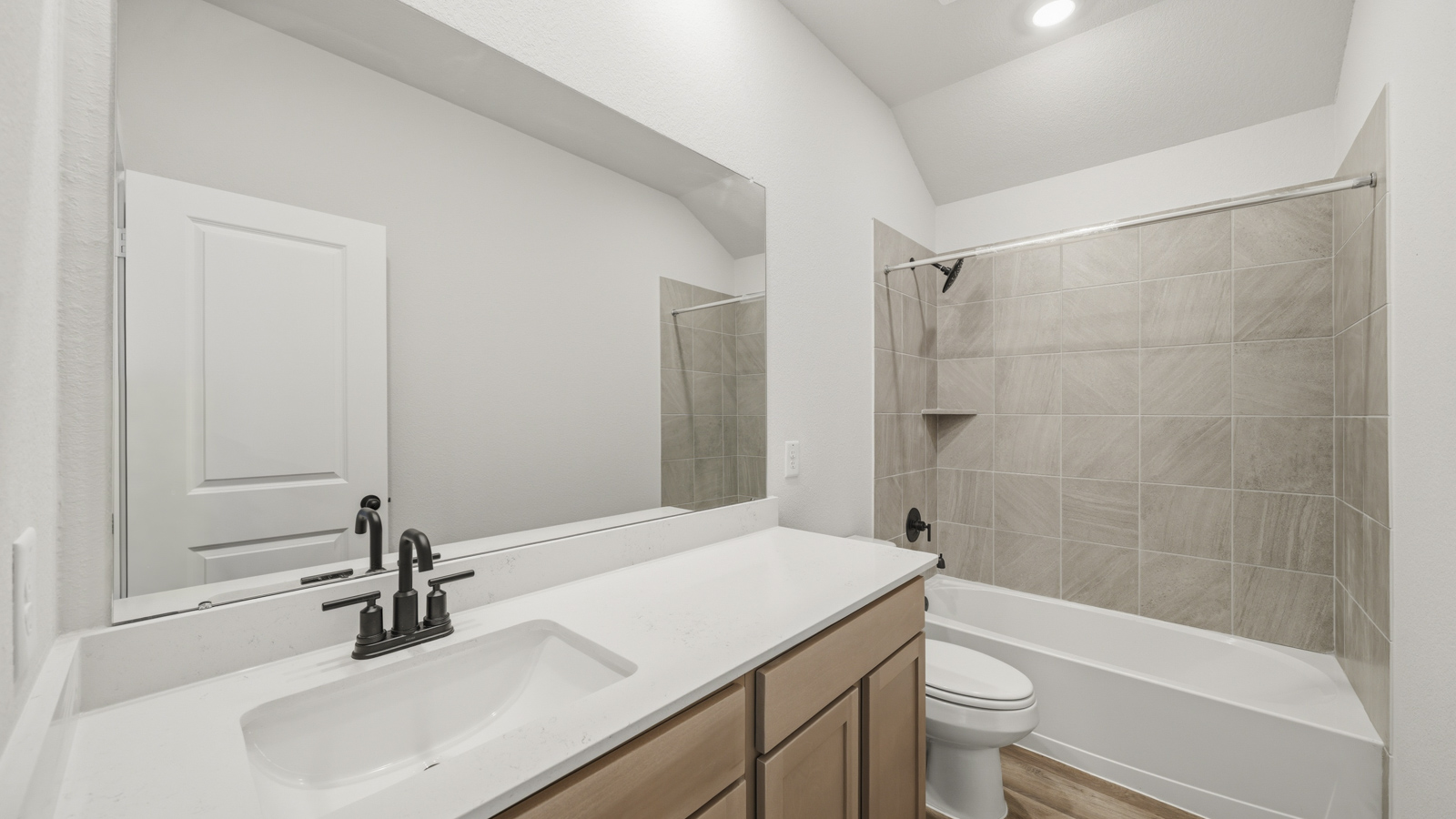 secondary bathroom