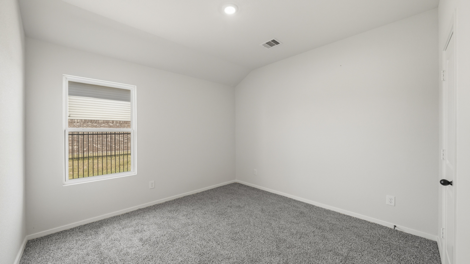bedroom with carpet flooring