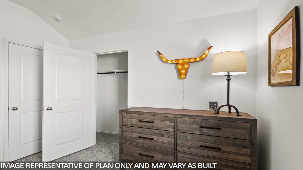 bedroom with carpet flooring