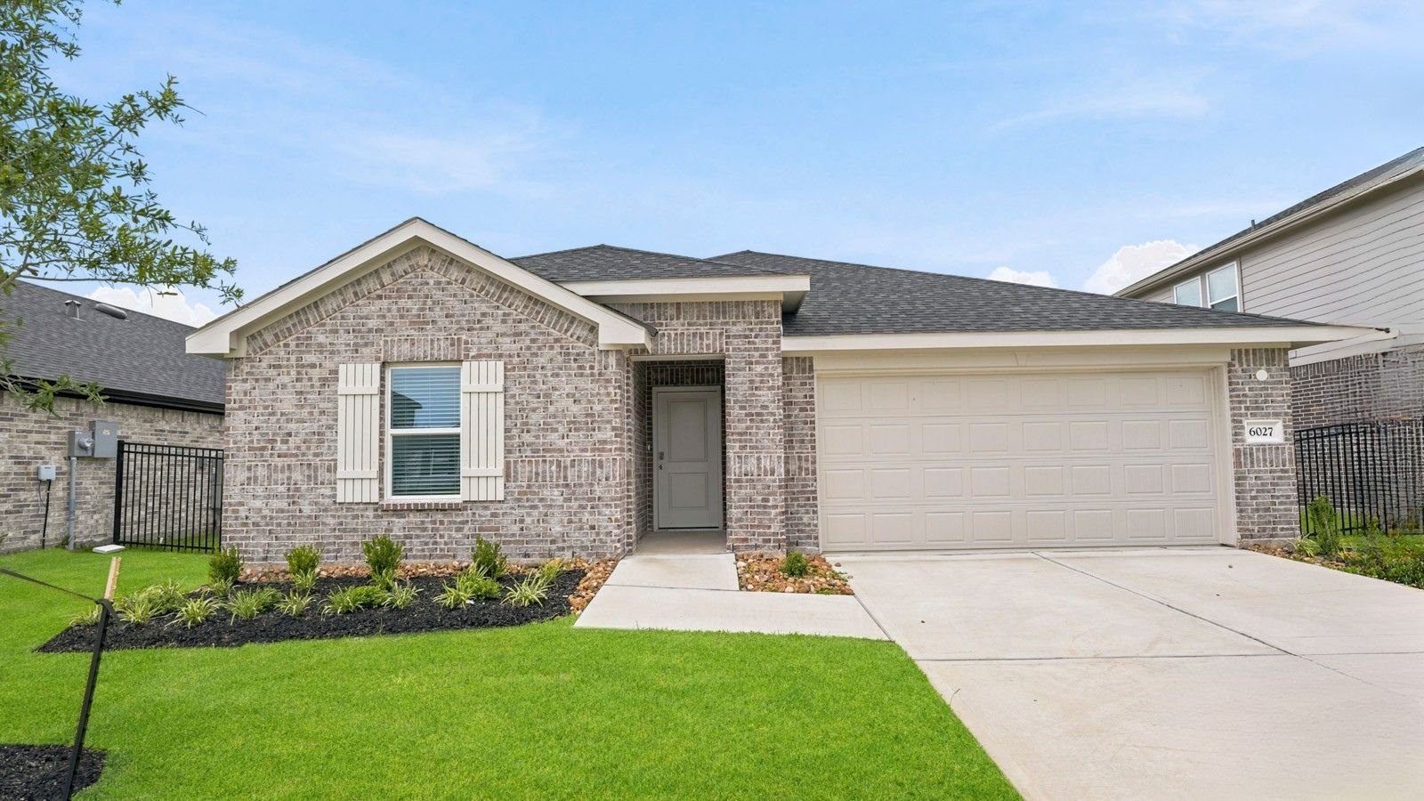 6027 Bella Breeze Drive exterior