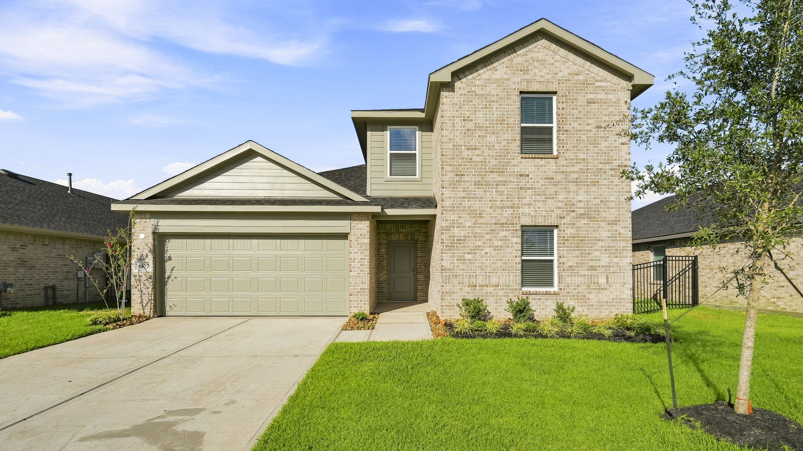 6107 Bella Breeze Drive exterior