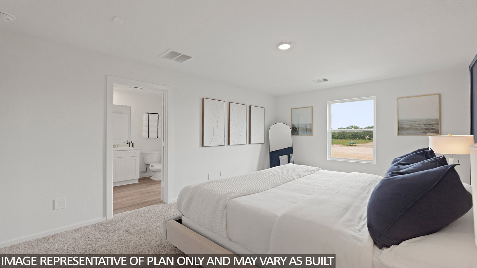 bedroom with carpet flooring
