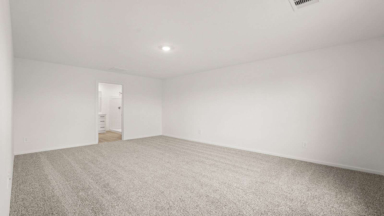 bedroom with carpet flooring