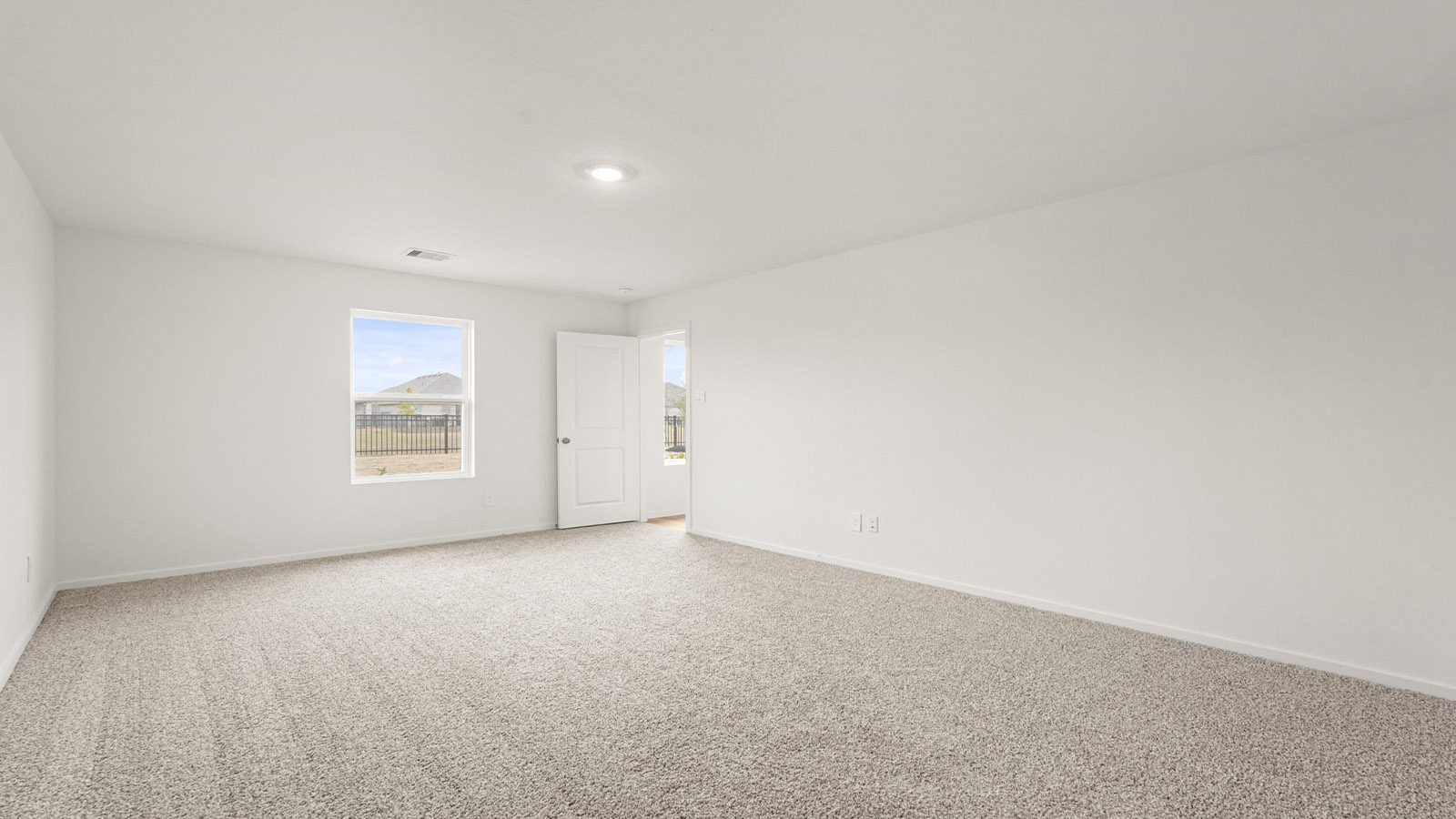bedroom with carpet flooring