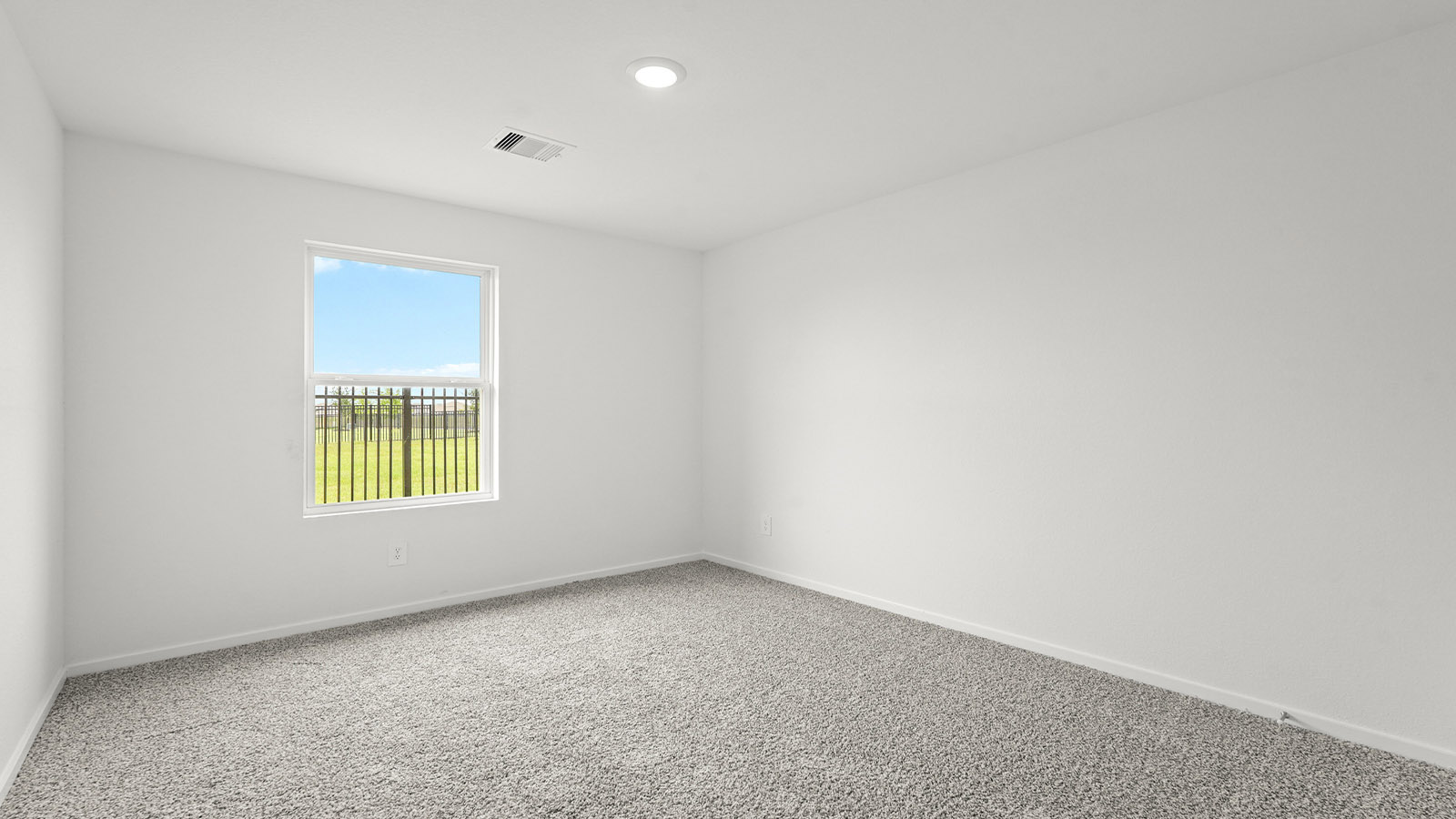 bedroom with carpet flooring