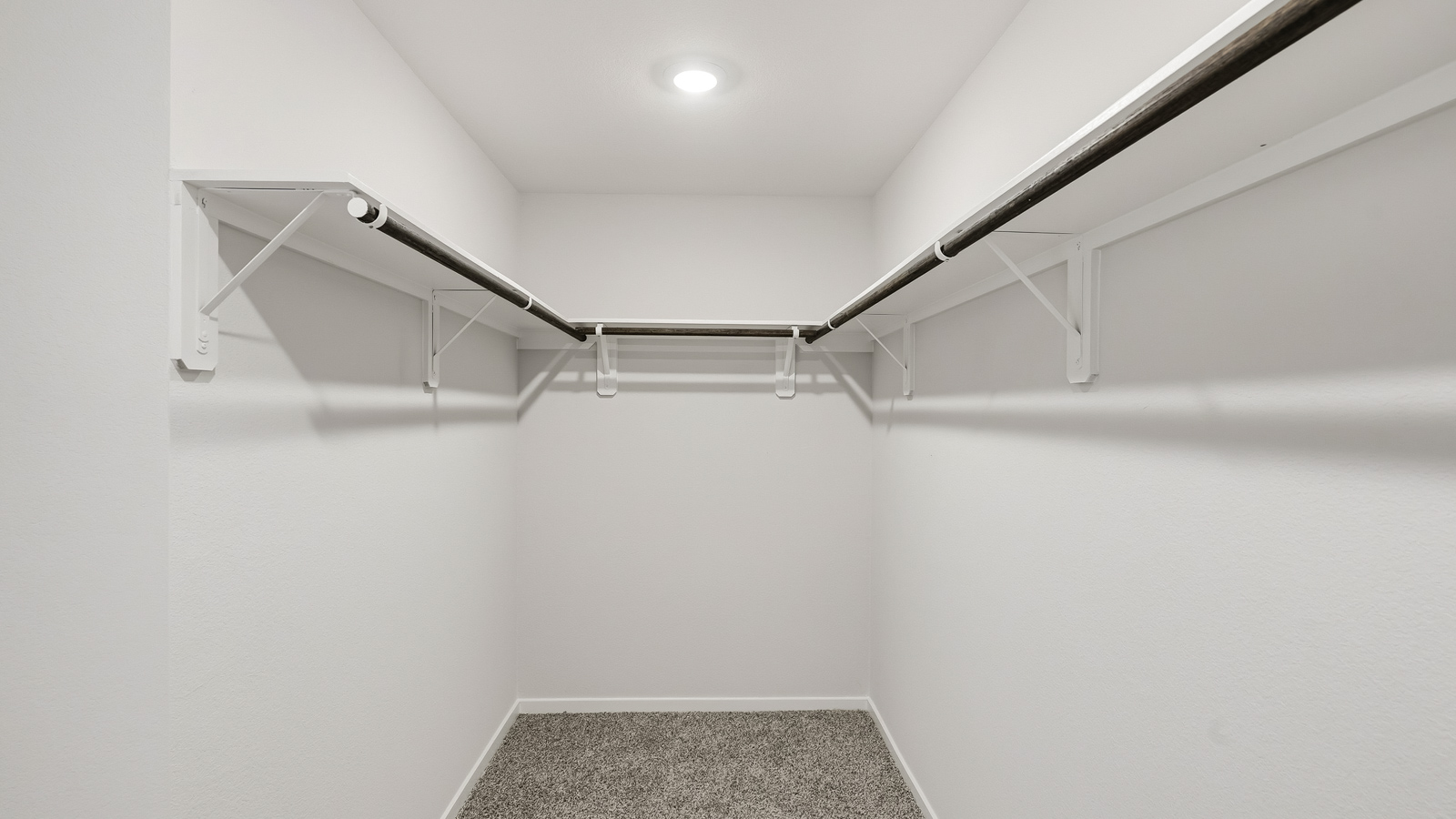 walk in closet