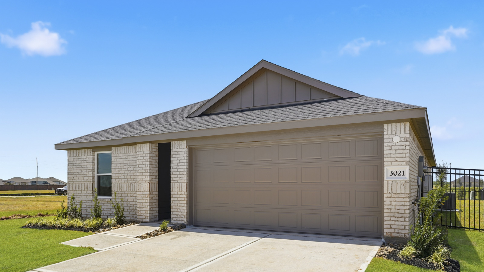 3021 Baisley Trail