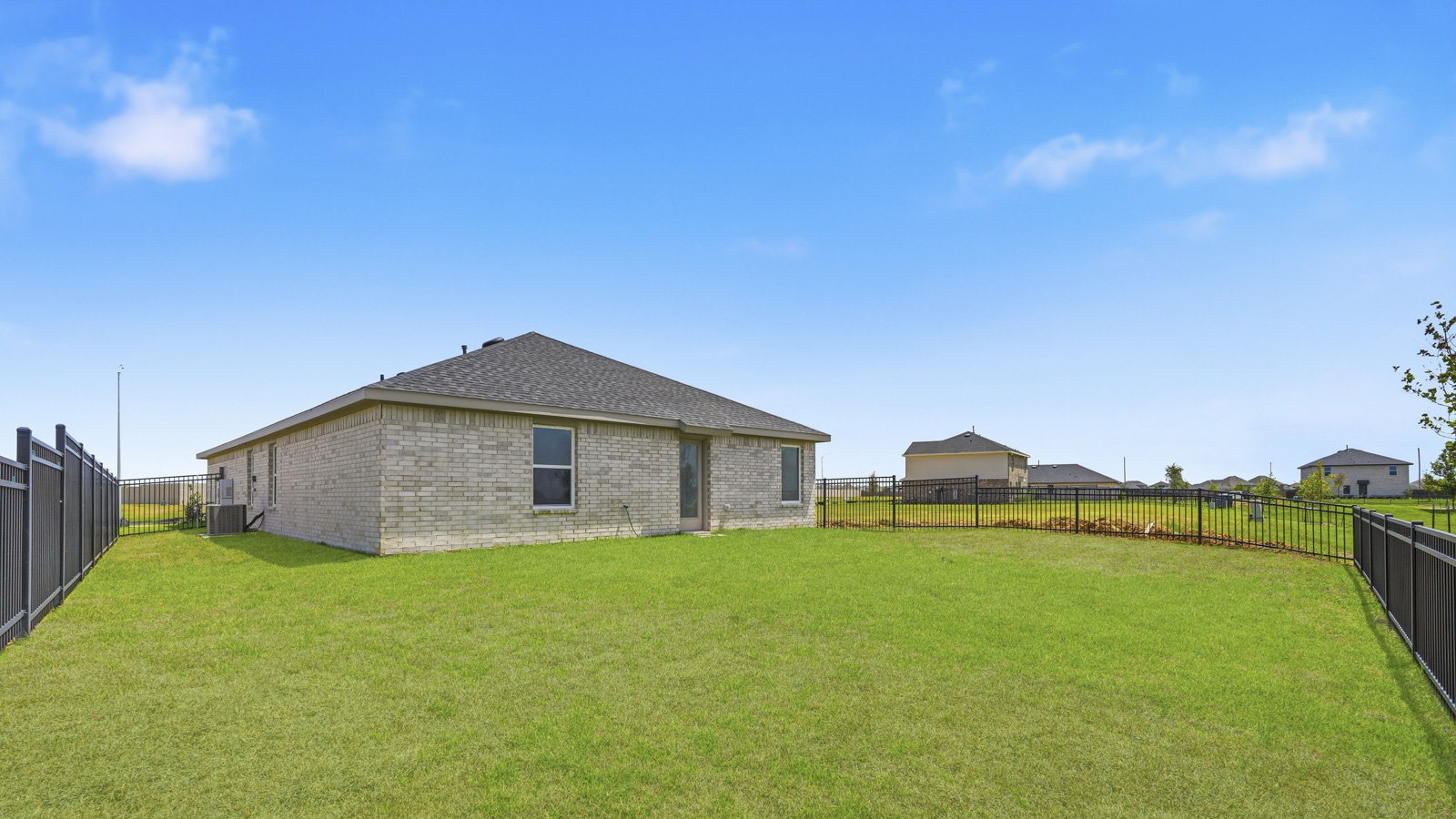 3045 Baisley Trail