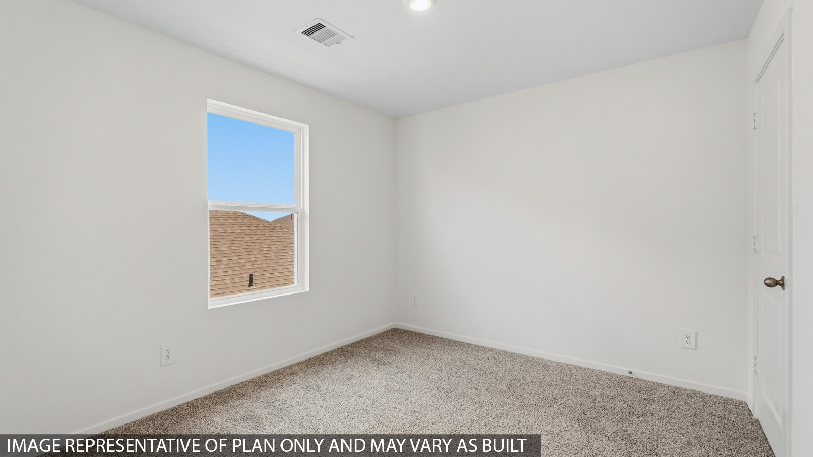 bedroom with carpet flooring