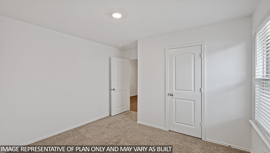 bedroom with carpet flooring