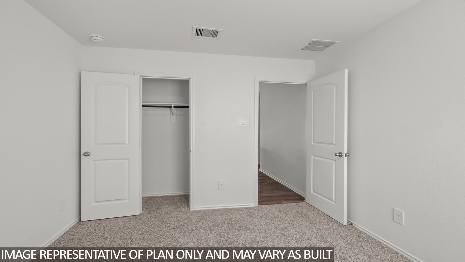 bedroom with carpet flooring