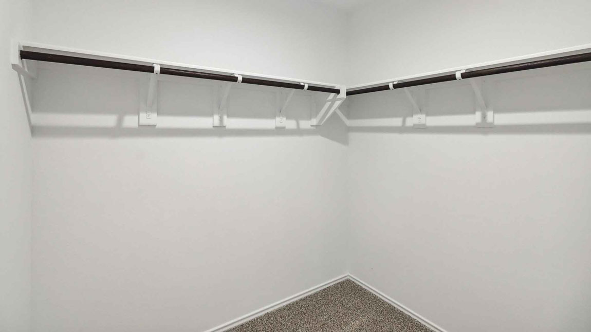 primary walk in closet