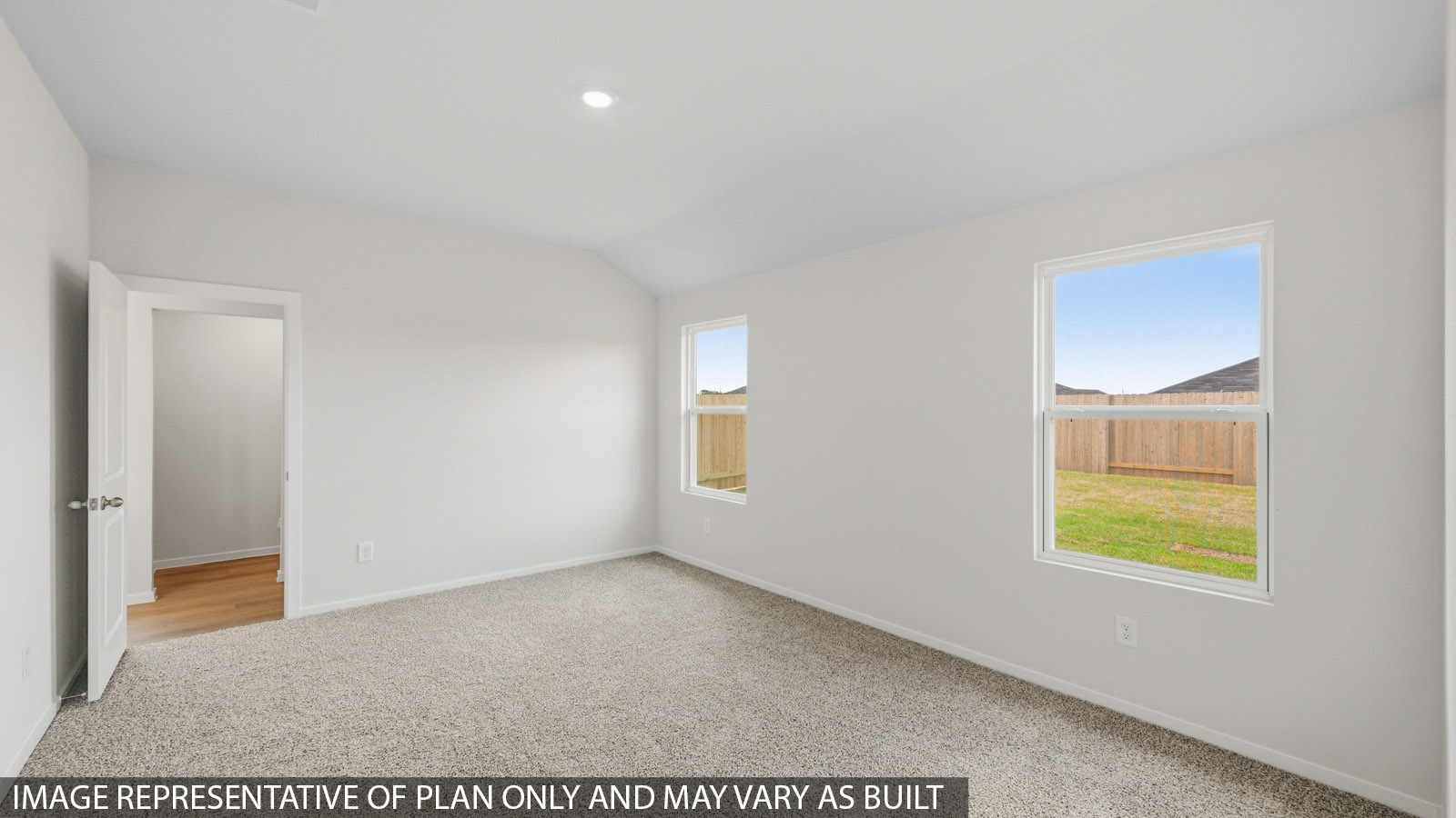 bedroom with carpet flooring