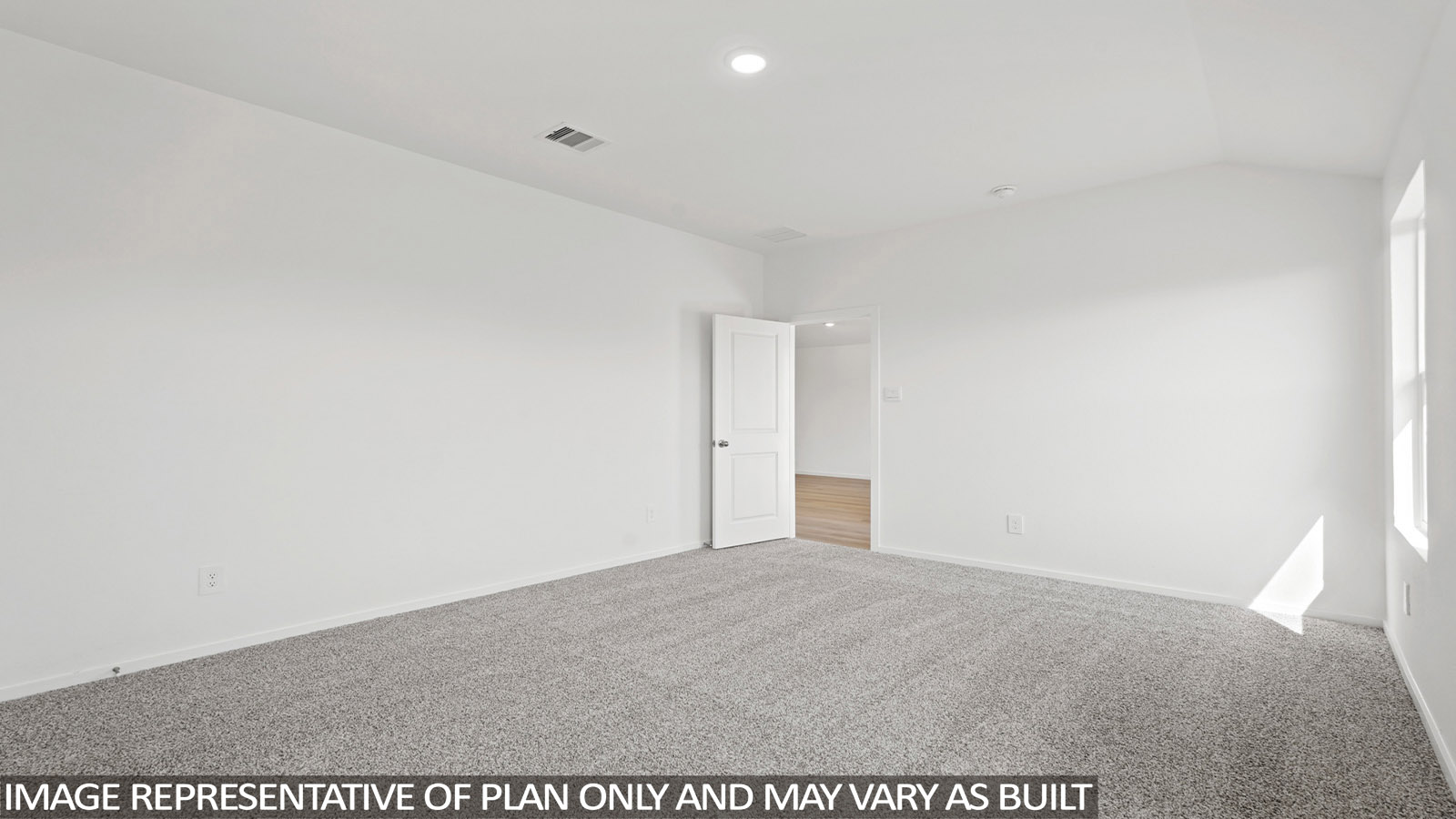 bedroom with carpet flooring