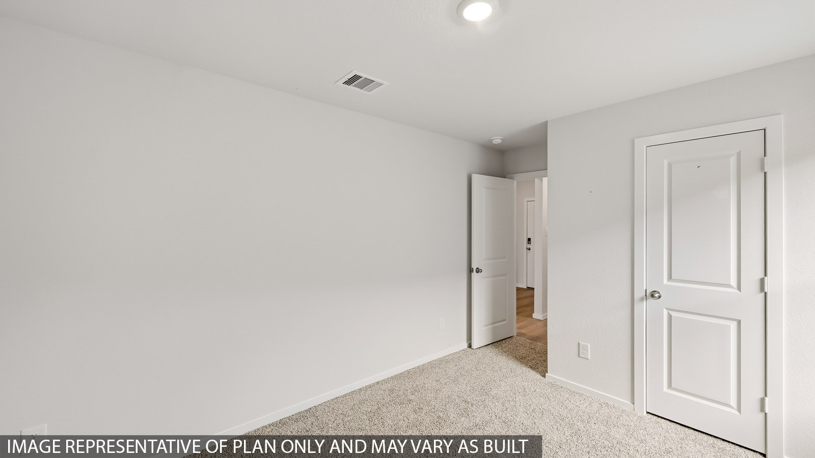 bedroom with carpet flooring