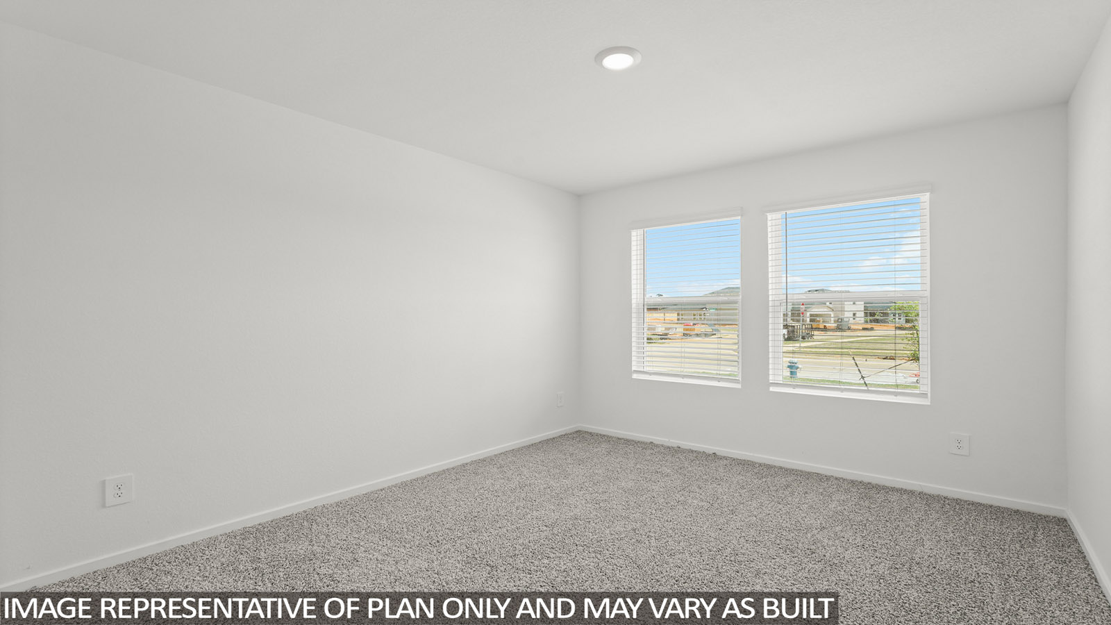 bedroom with carpet flooring