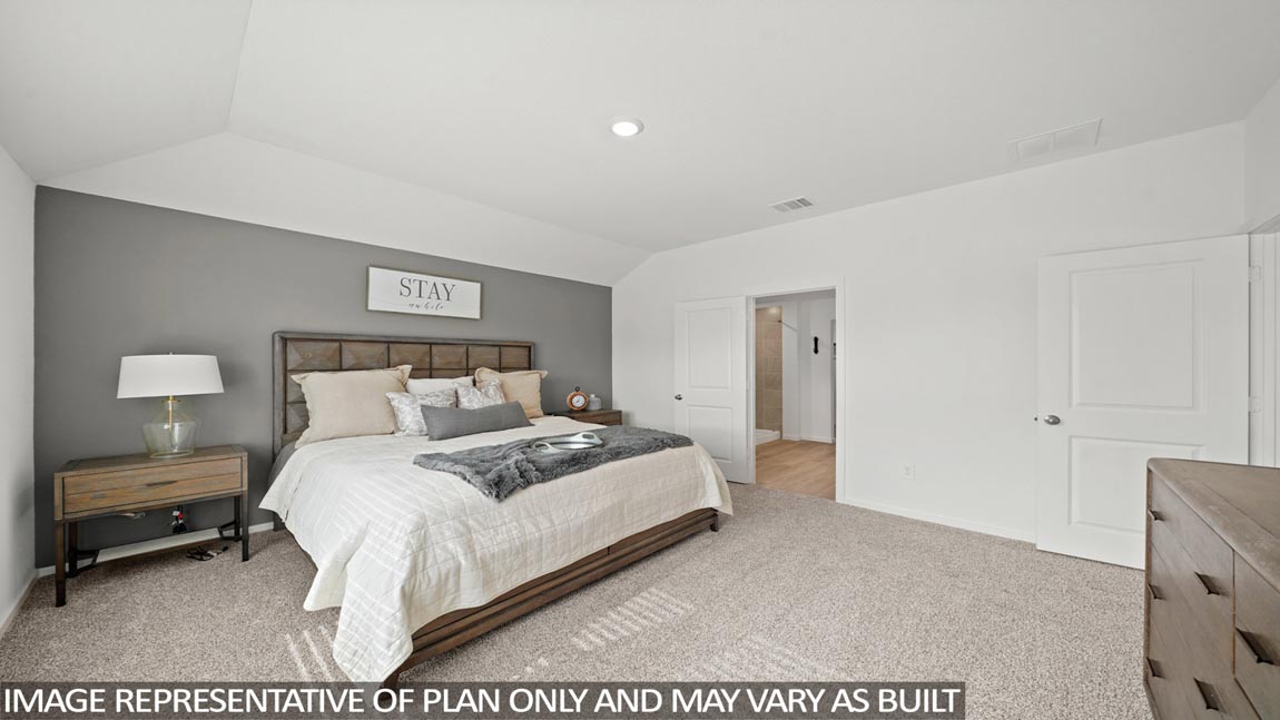 bedroom with carpet flooring
