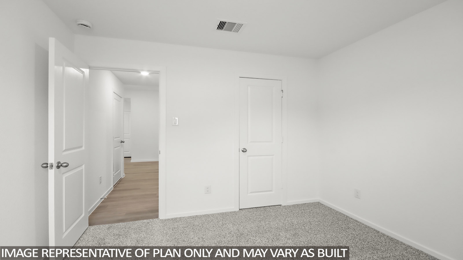 bedroom with carpet flooring