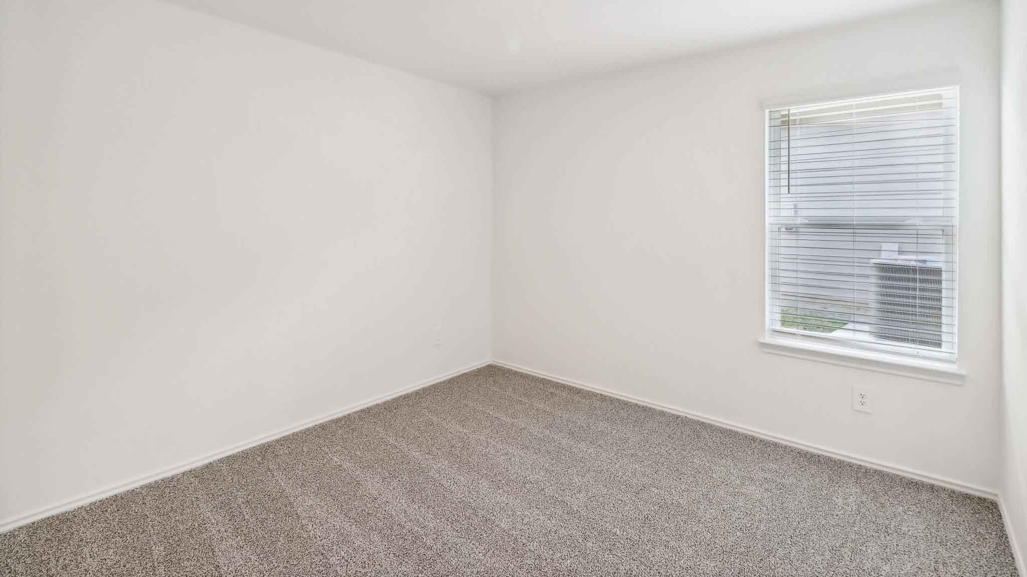 bedroom with carpet flooring