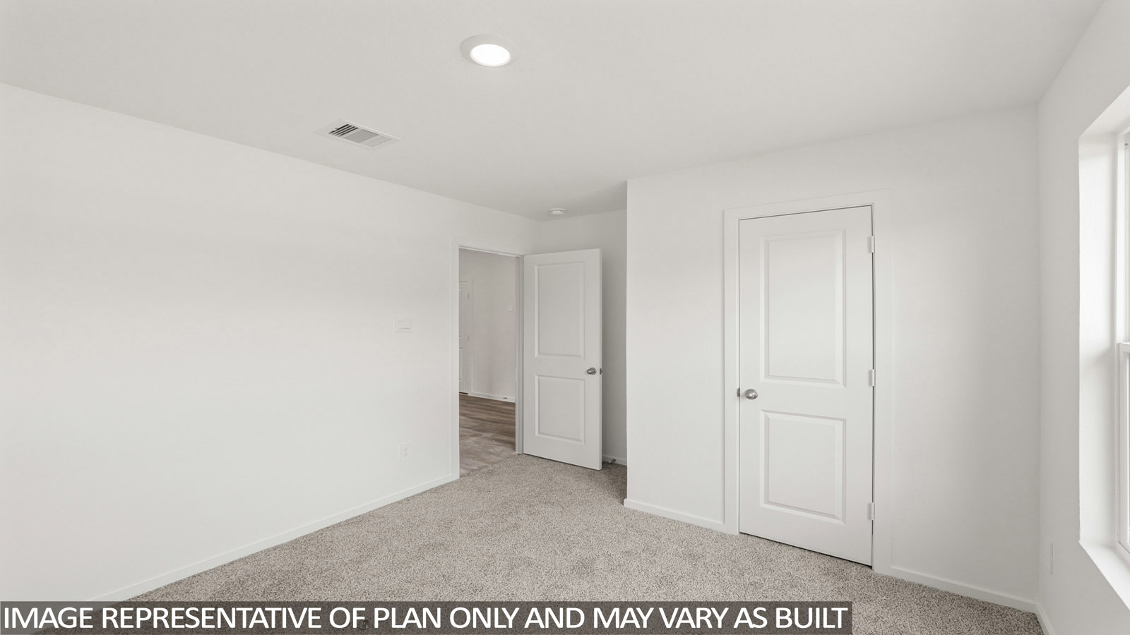 bedroom with carpet flooring