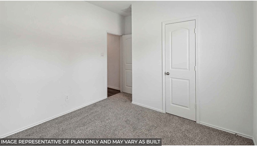 bedroom with carpet flooring