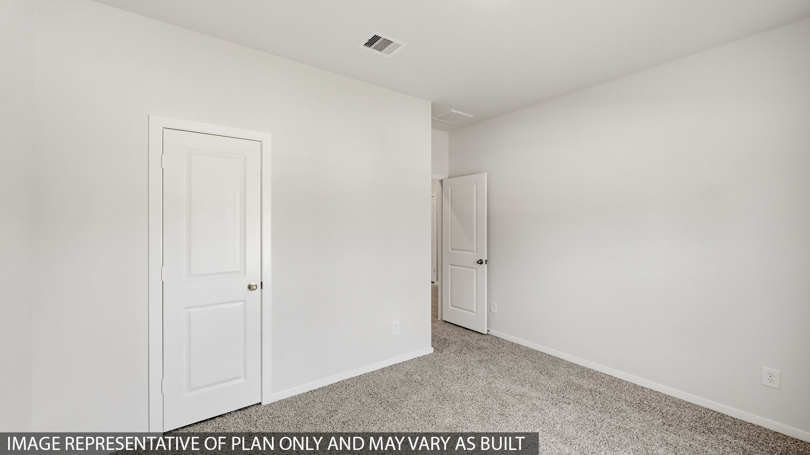 bedroom with carpet flooring