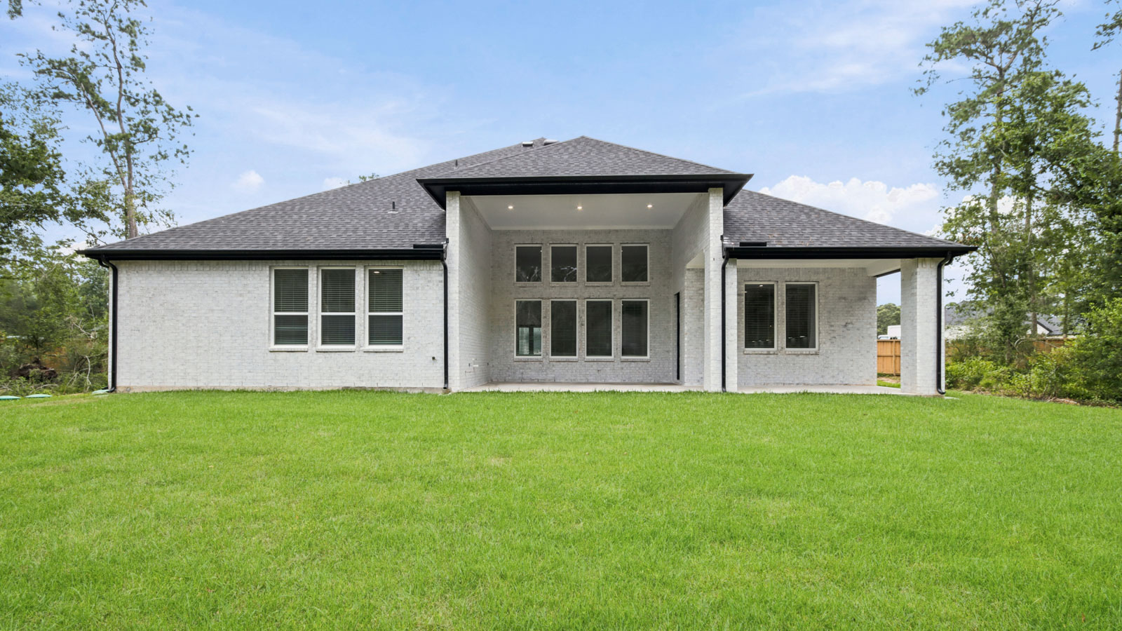 Model Open 7 days a week 205 Gousoulin Lane, Pinehurst, TX 77362 1 acre lots in tomball Pinehurt TX