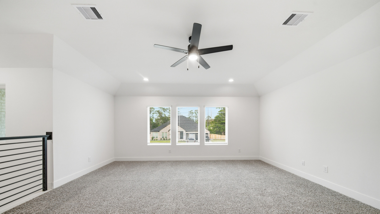Model Open 7 days a week 205 Gousoulin Lane, Pinehurst, TX 77362 1 acre lots in tomball Pinehurt TX