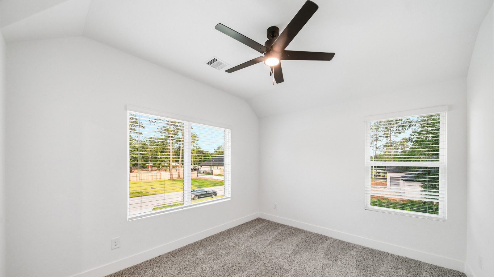 Model Open 7 days a week 205 Gousoulin Lane, Pinehurst, TX 77362 1 acre lots in tomball Pinehurt TX