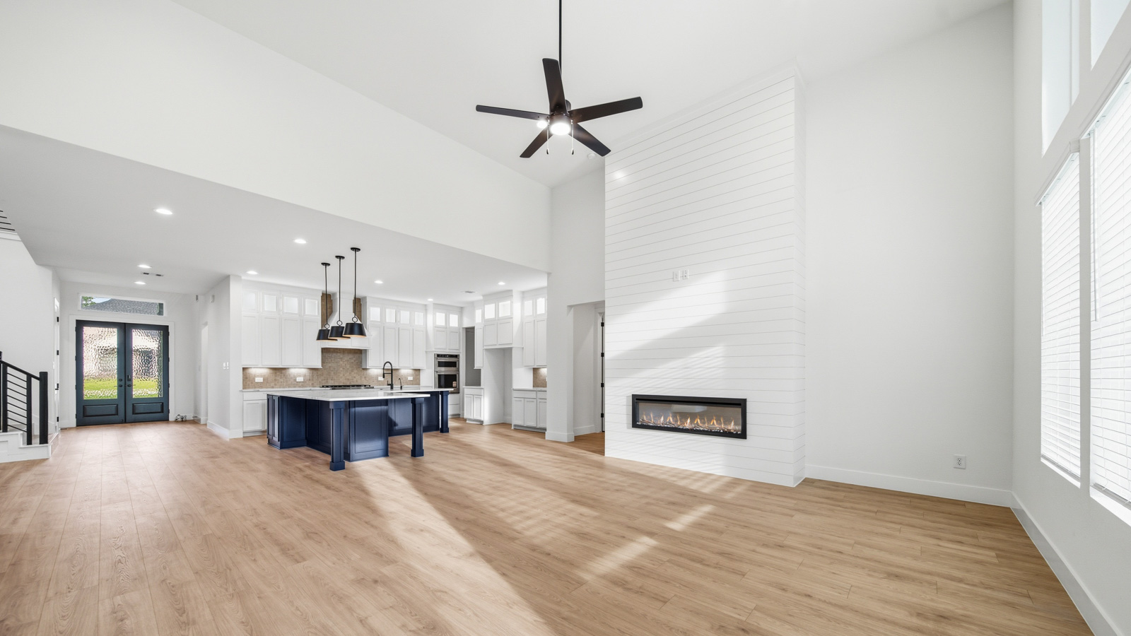 Model Open 7 days a week 205 Gousoulin Lane, Pinehurst, TX 77362 1 acre lots in tomball Pinehurt TX