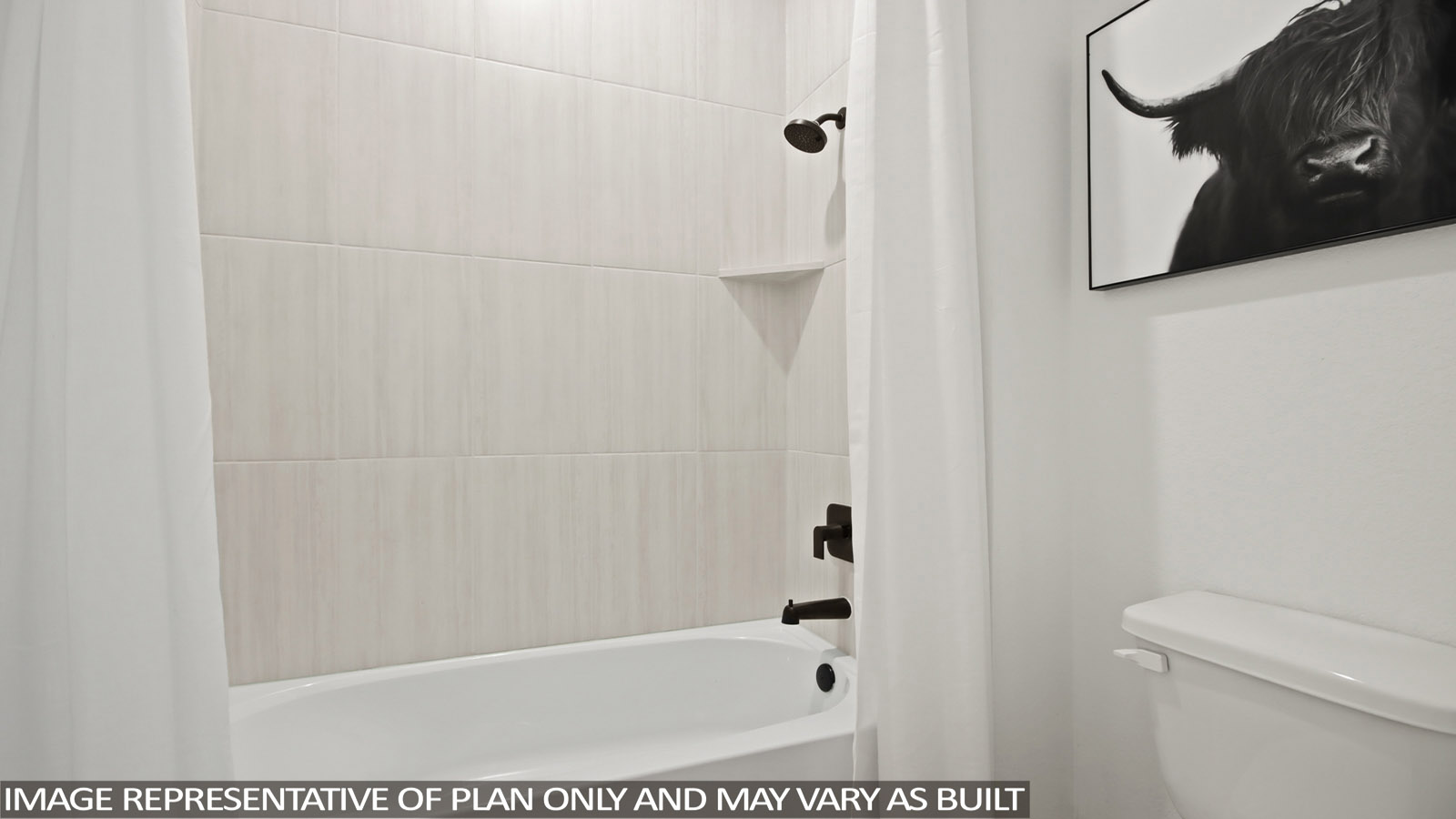 Secondary bathroom with tub/shower combo