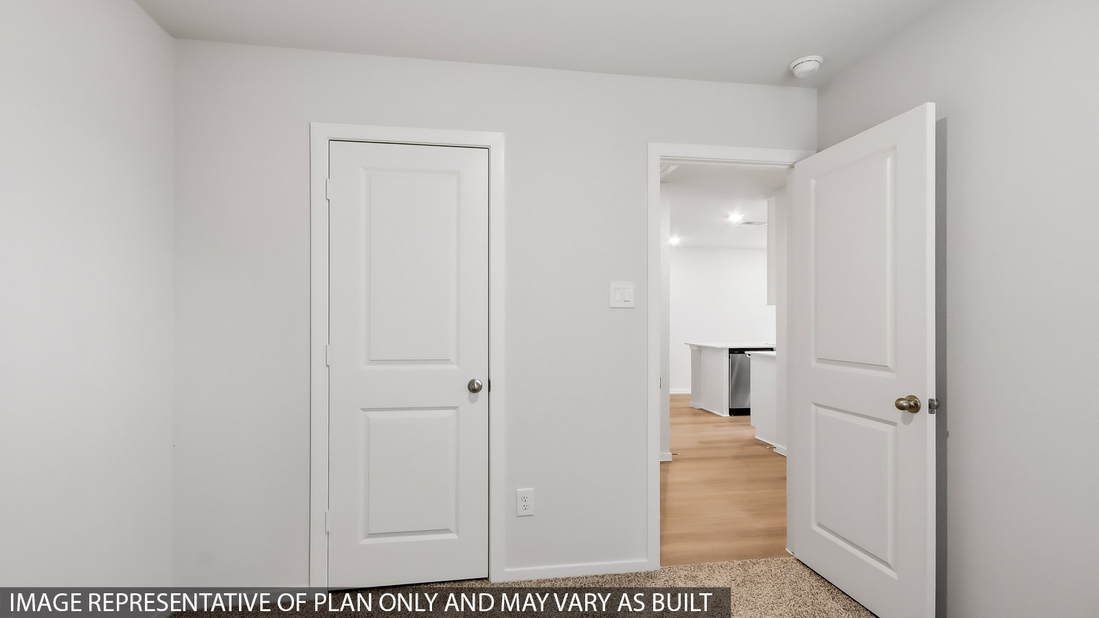 bedroom with vinyl flooring