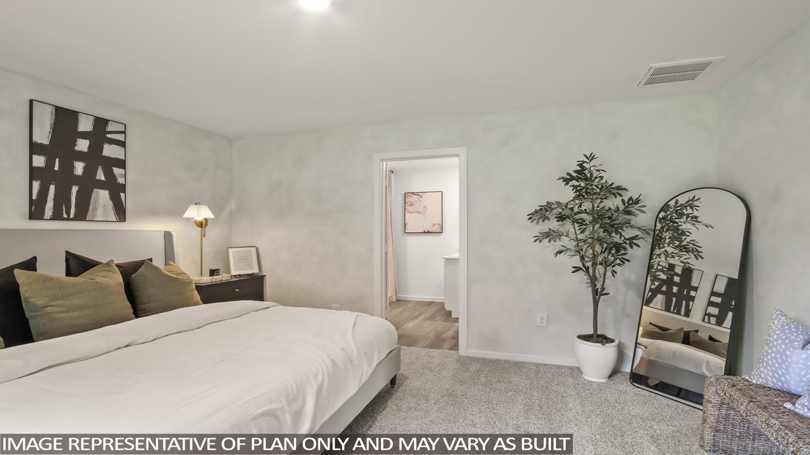 bedroom with carpet flooring