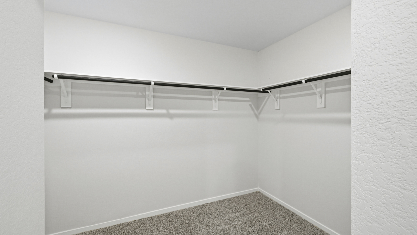 walk in closet