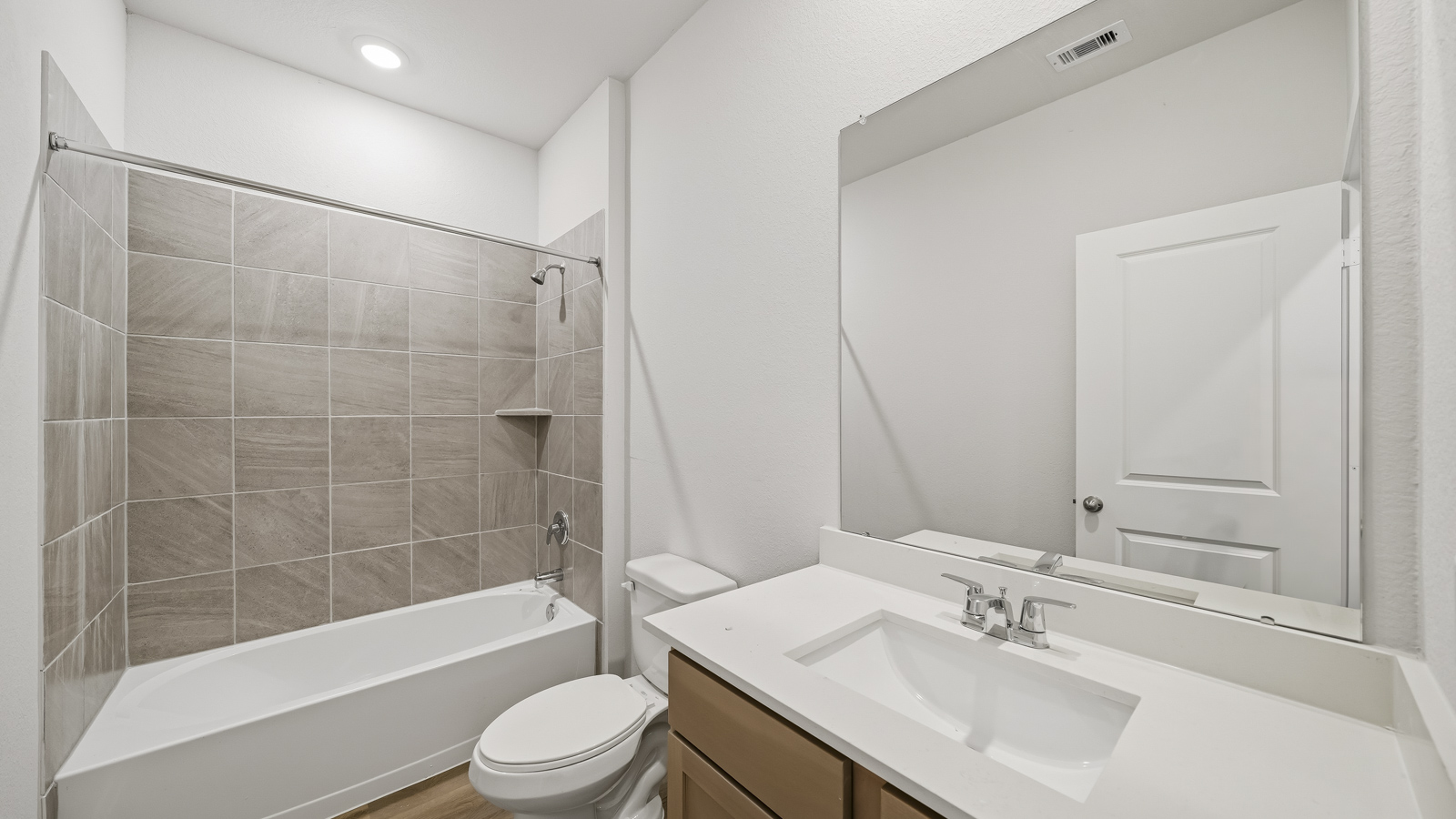 secondary bathroom