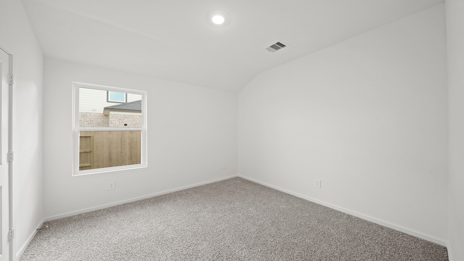 bedroom with carpet flooring