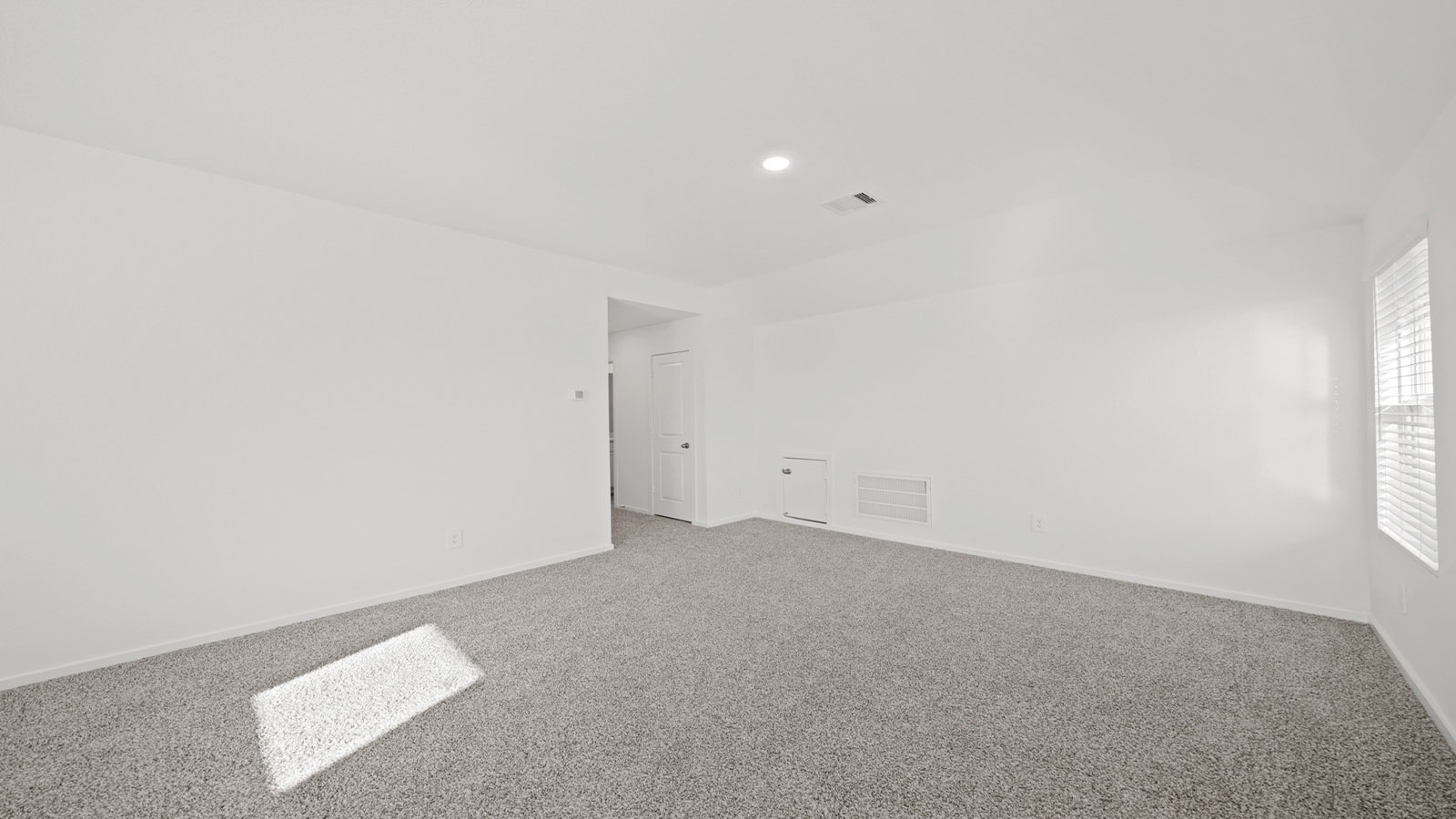 bedroom with carpet flooring